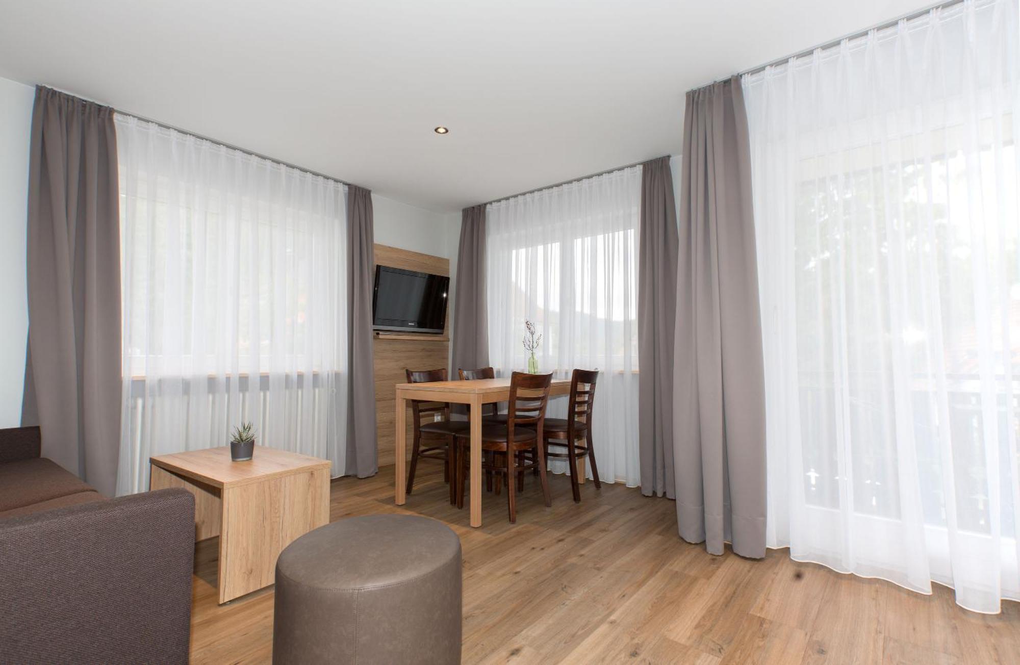 Appartements 'In Vino Veritas' Haslach im Kinzigtal Bagian luar foto