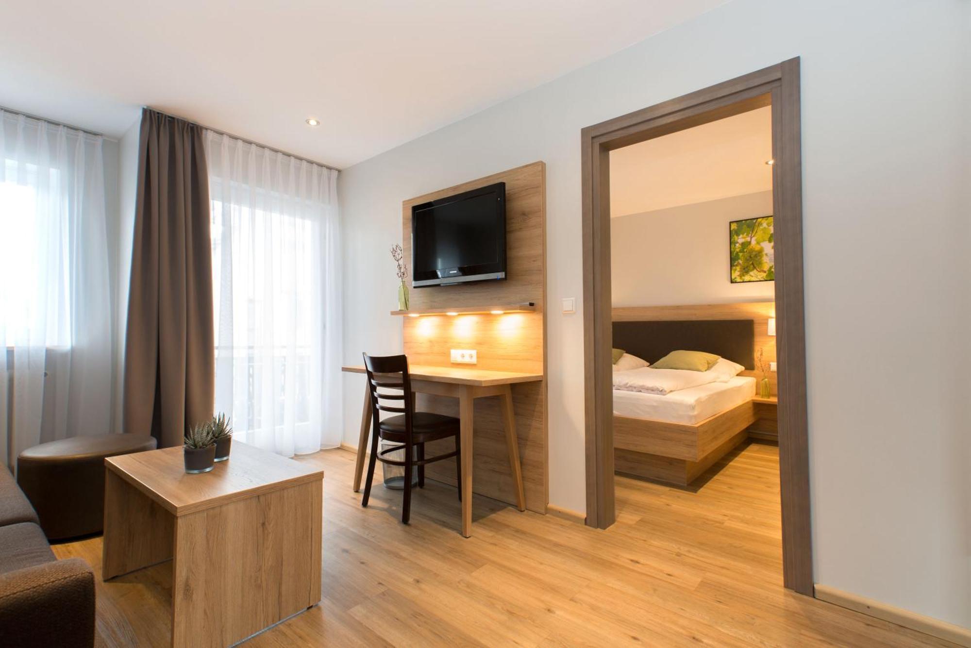 Appartements 'In Vino Veritas' Haslach im Kinzigtal Bagian luar foto